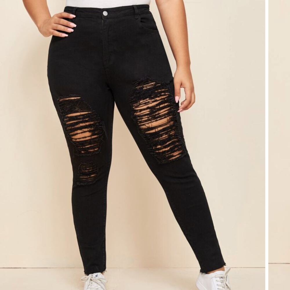 Plus size raw hem skinny jeans